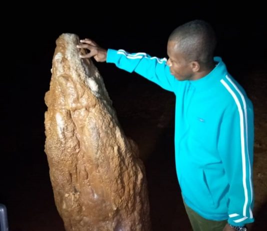 RDC-Tourisme:la grotte de Ndombolozi va booster les fréquentations et les visites touristiques(Yves Bunkulu)