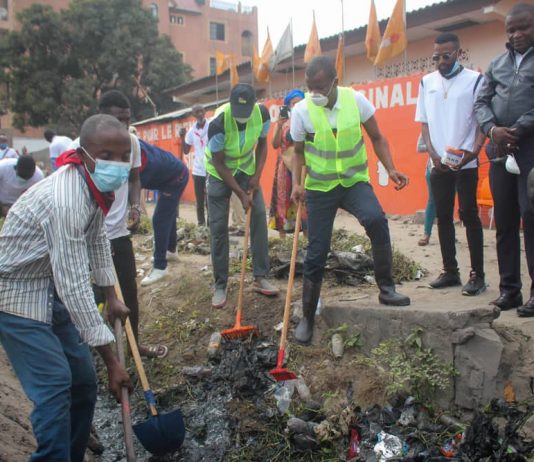 Kinshasa: le Ministre du Tourisme Yves Bunkulu associé à l’opération « Kin Bopeto »