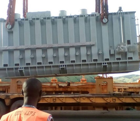 Ituri: Tshisekedi offre 4 transformateurs et 16 km de câbles électriques à la population de Bunia