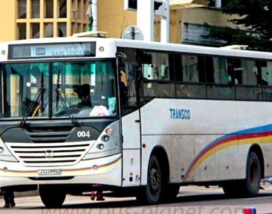 Transco: Chérubin Okende découvre 161 anciens bus cachés par l’ancien DG dans deux parcelles privées à N’sele