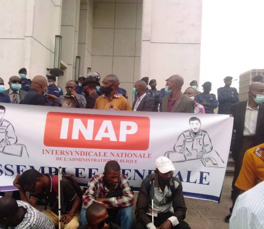 RDC: le syndicat invite le gouvernement à concrétiser sa promesse de payer 200 dollars à un huissier