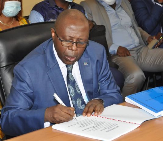 Plan: Christian Mwando promet de veiller au respect du programme du gouvernement