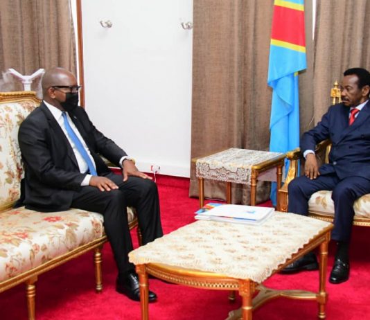 RDC-investiture du gouvernement : le député Eliezer Ntambwe justifie le report par la l’absence des élus de l’Est aux travaux parlementaires