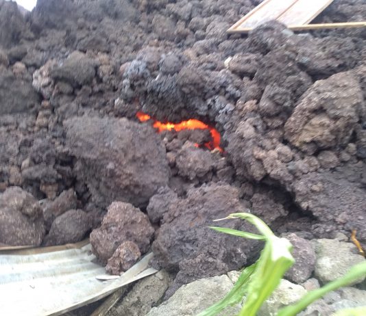 RDC/Éruption volcanique: la coulée de lave s’arrête à Buhene, au nord de l’aéroport de Goma