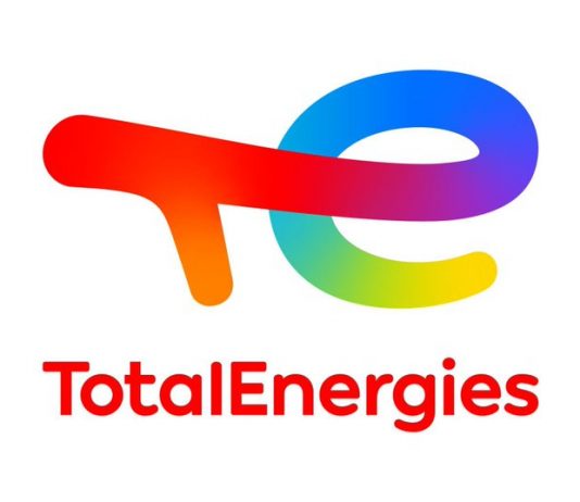 Hydrocarbures: le géant pétrolier français total change de nom et de logo, devient “TotalEnergies”