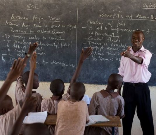 RDC: bataille rangée pour le contrôle de gestion de la Caisse de retraite des Enseignants