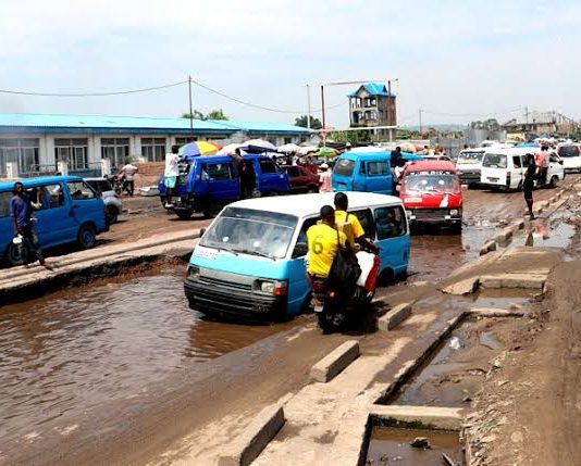 RDC: 27 km des routes vont être réhabilitées à Kinshasa avec l’appui du gouvernement central