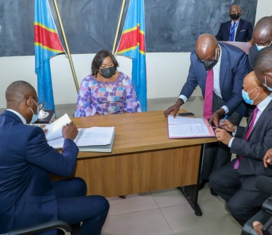 Lutte contre la corruption: APLC de la RDC et EACC du Kenya signent un mémorandum d’entente