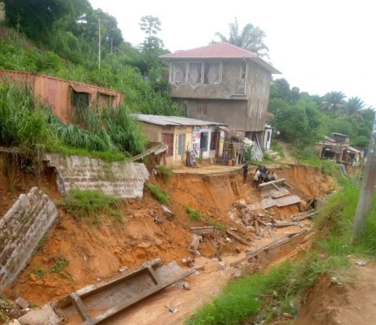 Kinshasa: la population de Kindele dénonce le silence des autorités face à la détérioration de la route Kimwenza.