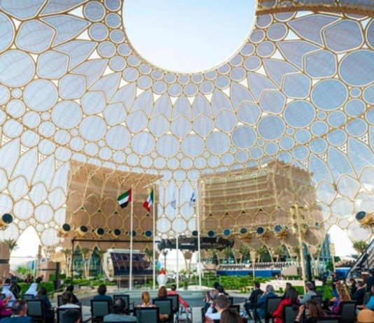 Expo Dubaï 2020 : Julien Paluku appelle à des investissements dans l’industrie des batteries électriques