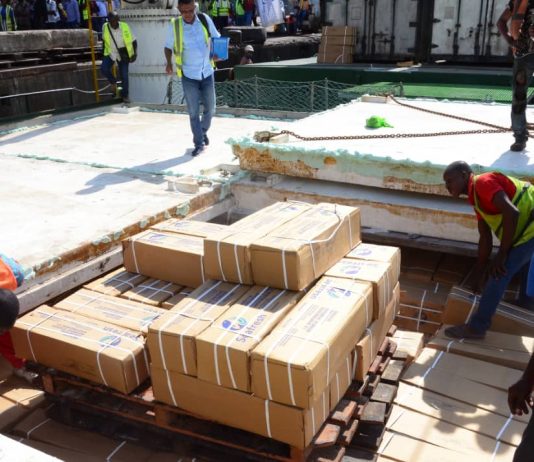 La Namibie menace de vendre aux enchères les quotas des poissons chinchards commandés par la RDC