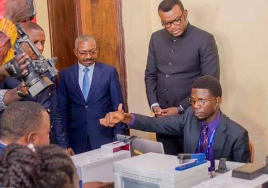 Kisangani: le ministre Lihau lance l’inscription administrative des fonctionnaires à la «CNSSAP»