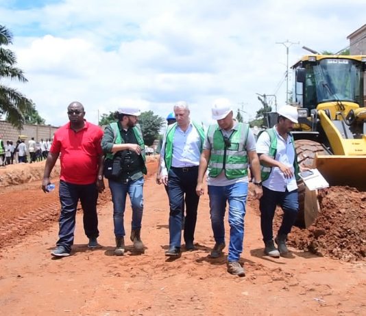 RDC: le directeur général de Samcrete évalue les travaux de construction de la route Mbuji-mayi Kananga