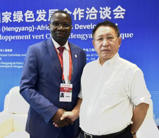 RDC: Julien Paluku invite les entreprises chinoises à rejoindre le projet des batteries électroniques