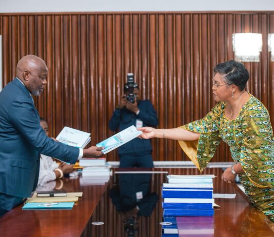 RDC : le projet de loi des finances 2025 chiffré à 18 milliards de dollars américains