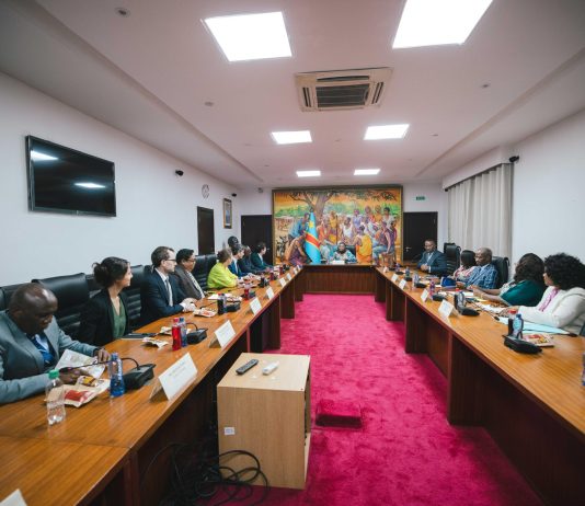 RDC : Judith Suminwa renforce les partenariats pour la jeunesse et la transparence minière