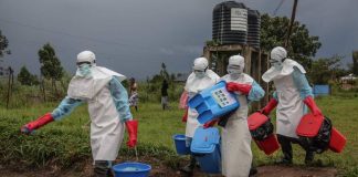 Ebola en RDC : les radios communautaires renforcent la sensibilisation pour freiner l’épidémie