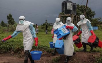 Ebola en RDC : les radios communautaires renforcent la sensibilisation pour freiner l’épidémie