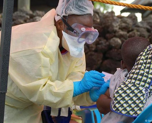 Ebola : 50 millions USD déjà débloqués, la RDC maintient le cap économique